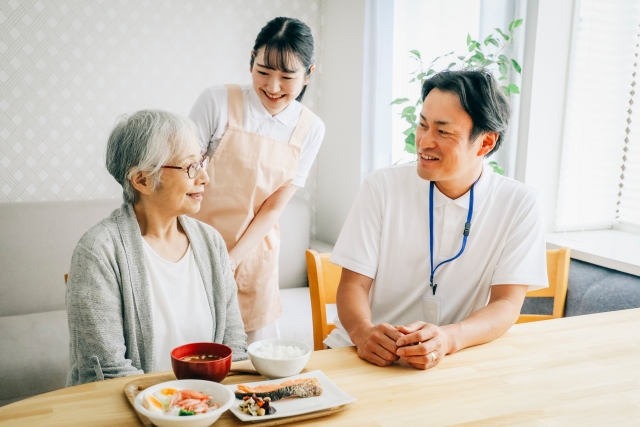 【奈良県桜井市】老健での管理栄養士業務の求人(管理栄養士/正社員)